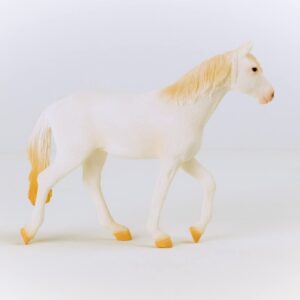 Schleich Farm World Camarillo Mare Horse Figurine - Realistic and Durable Farm Animal Toy Figure with Authentic Details, Fun and Imaginative Play for Boys and Girls, Gift for Kids Ages 3+