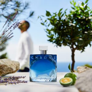 Azzaro Chrome Eau de Parfum - Fresh Aquatic Mens Cologne - Fougère, Aromatic & Woody Fragrance - Citrus Notes - Lasting Wear - Classic Clean Scent - Luxury Perfumes for Men - Travel Size, 1.6 Fl. Oz