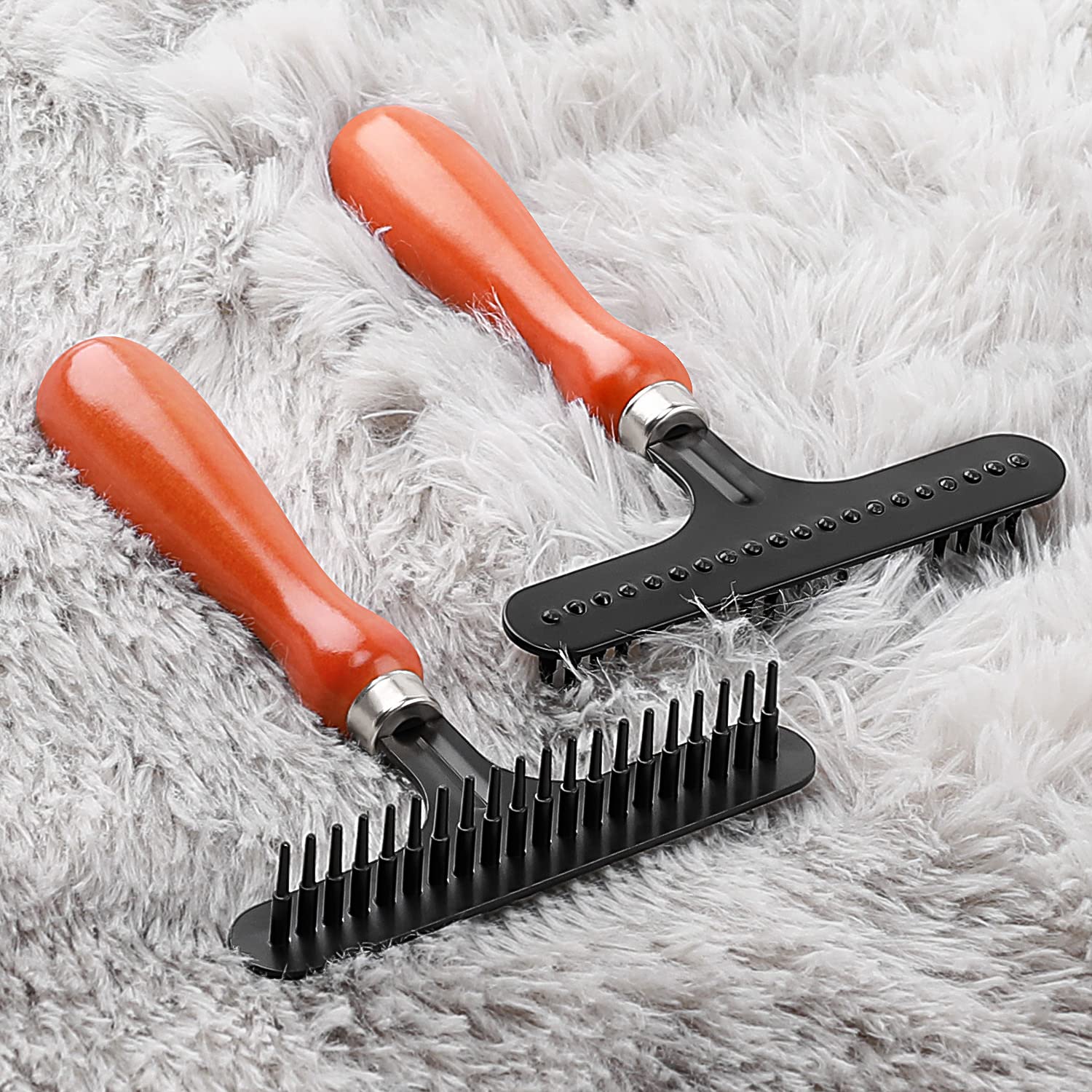 Astfys Hand Held Carpet Rake, Making Carpets Fluffy Again, Clean Hair, Let Carpet Restore Softness (Iron, Black, 2 PCS