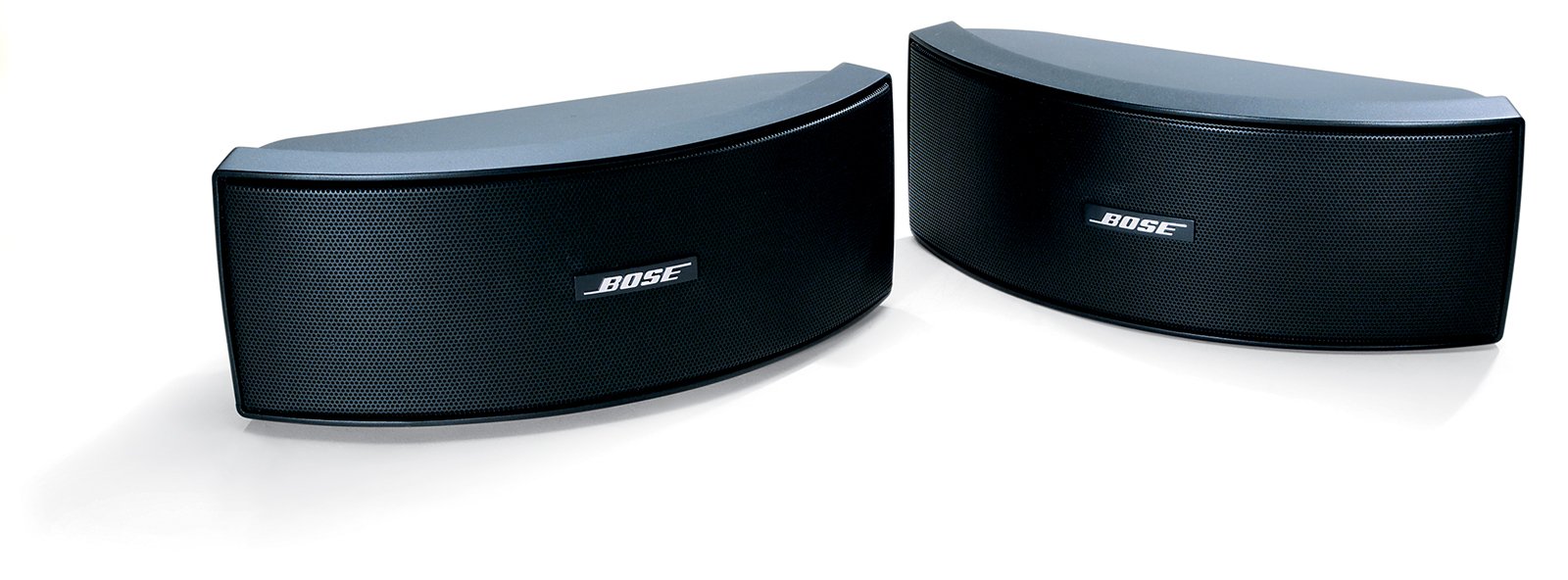 Bose 151 SE Environmental Speakers, Elegant Outdoor Speakers. Outdoor Stereo Speakers that blend easily into your environment - Black