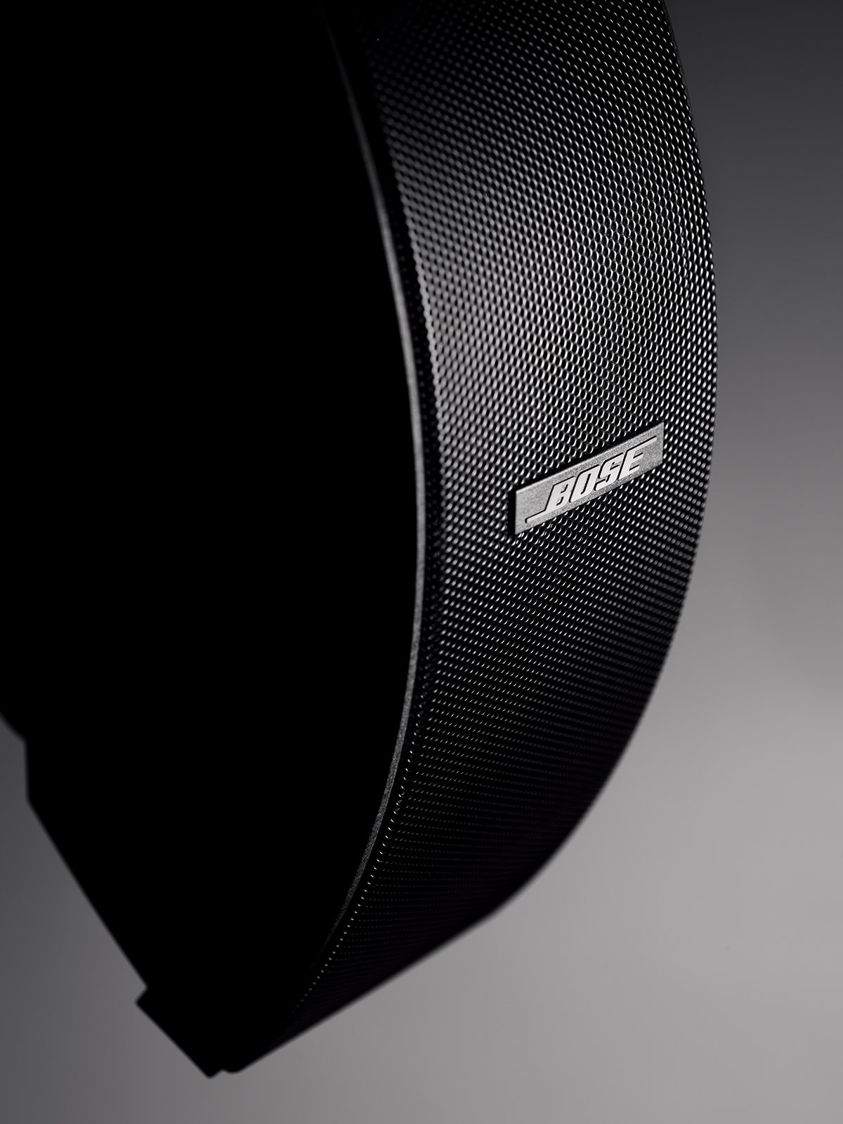 Bose 151 SE Environmental Speakers, Elegant Outdoor Speakers. Outdoor Stereo Speakers that blend easily into your environment - Black