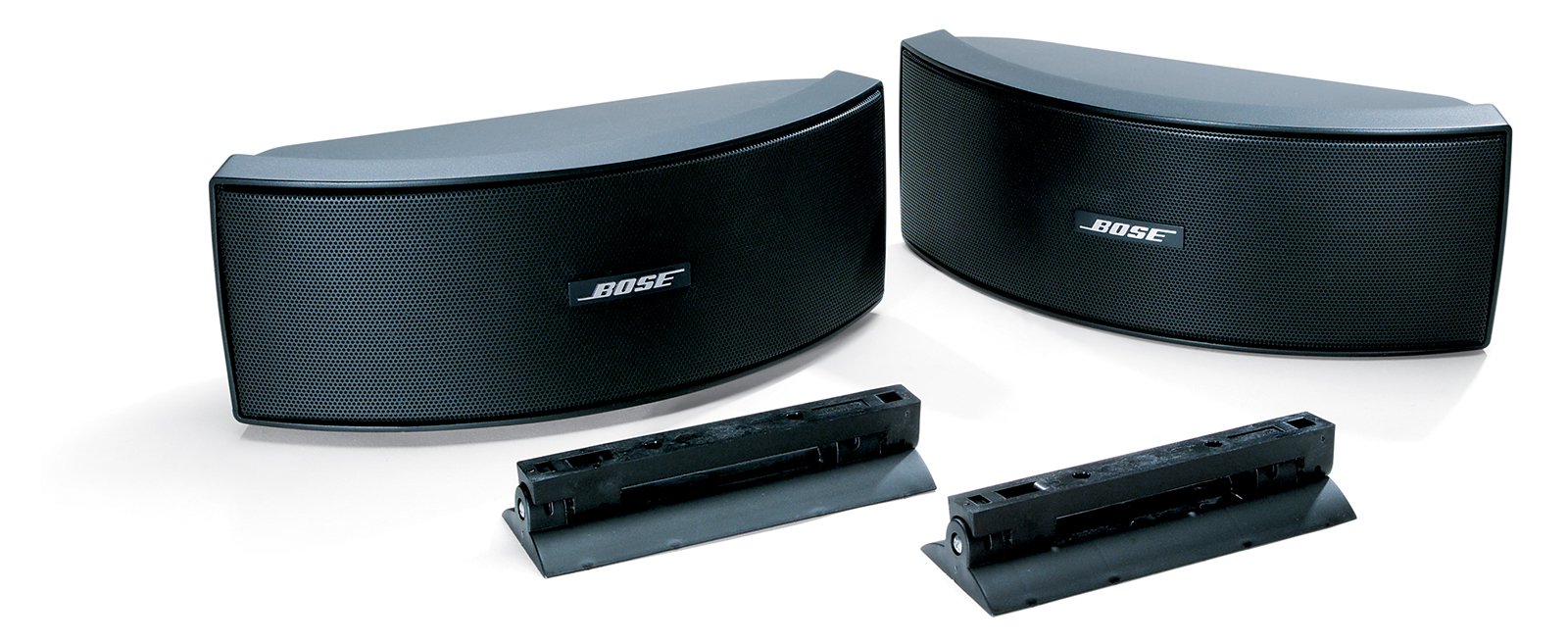 Bose 151 SE Environmental Speakers, Elegant Outdoor Speakers. Outdoor Stereo Speakers that blend easily into your environment - Black