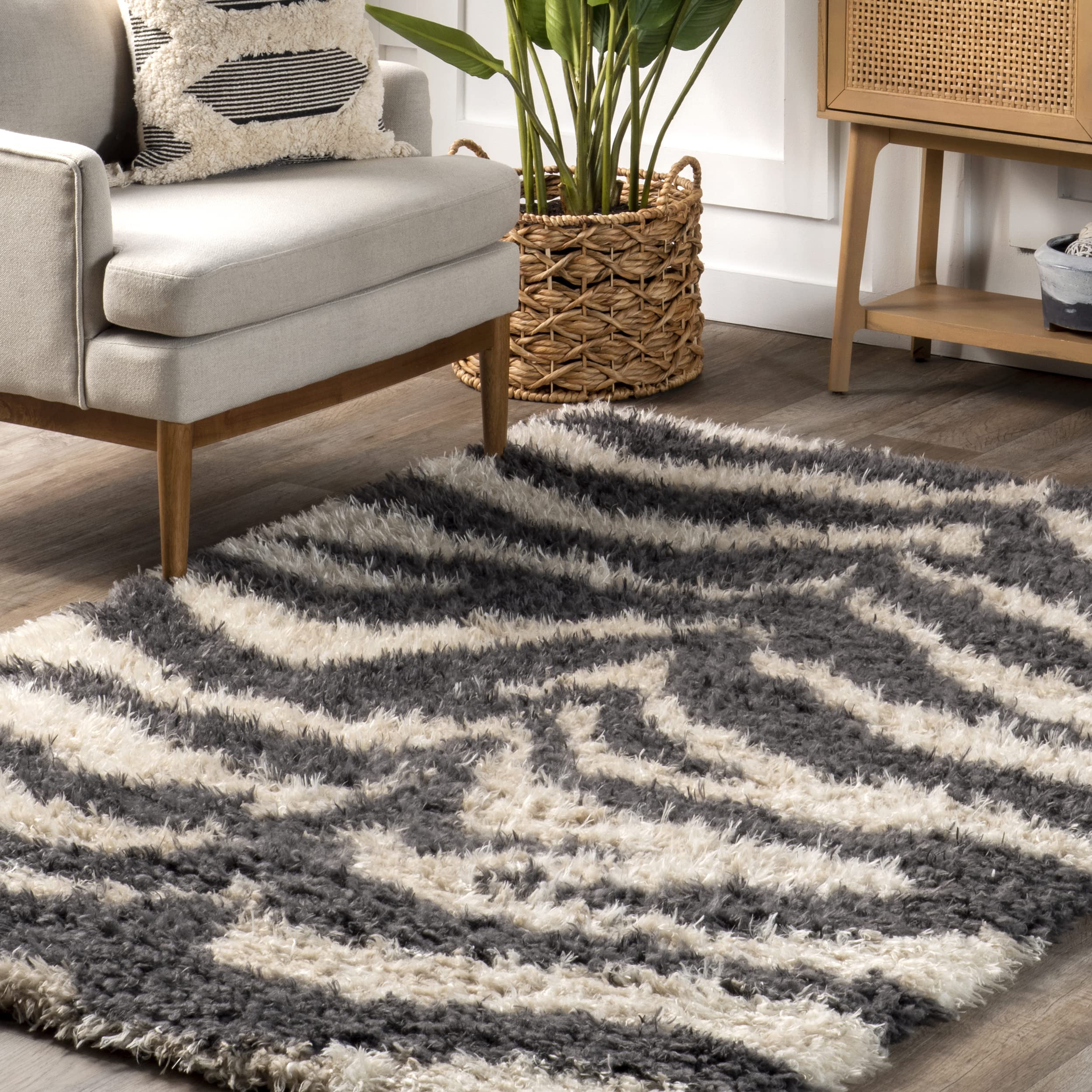 nuLOOM Jolicia Zebra Transitional Shag Area Rug, 8x10, Ivory