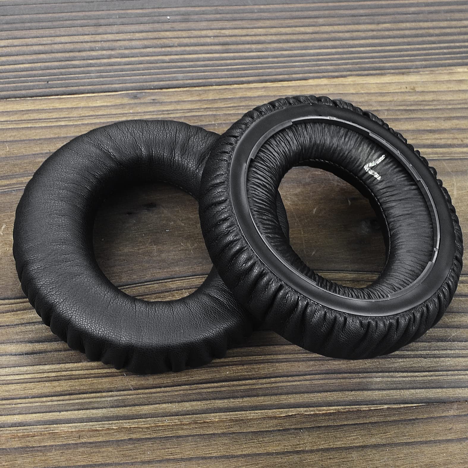 Evolve 80 Ear pads - defean Replacement Ear Cushion Compatible with Jabra Evolve 80,Evolve 80 UC,Evolve 80 MS Wired Headset,Ear Pads with Softer Leather, Noise Isolation Foam, Ear pads include Snaps