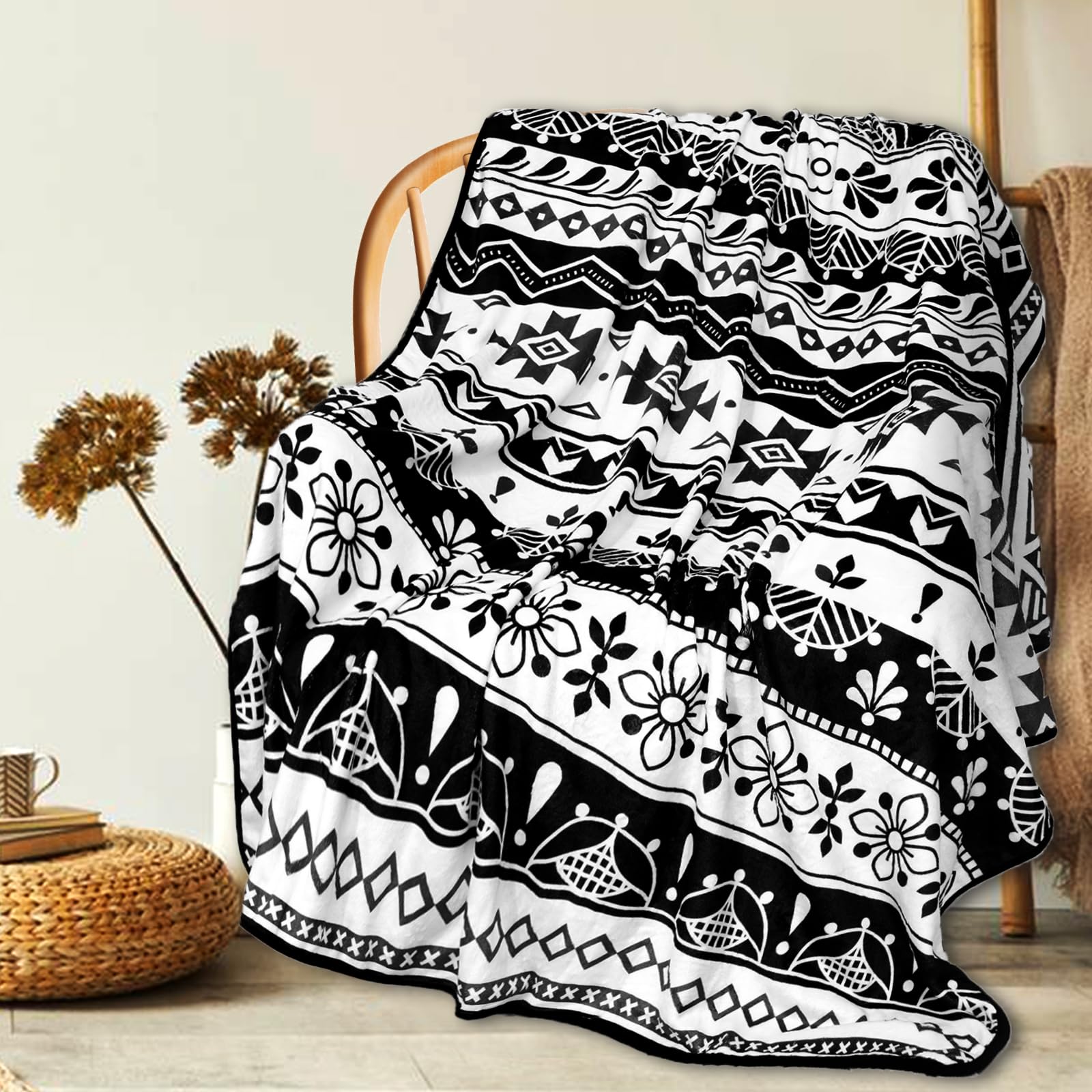 Yinhua Flannel BohoThrow Blanket Black and White Decorative Throw Blankets for Couch All Seasons Throw Blanket Super Soft Cozy Comfy Fluffy Fuzzy Bed Blanket for Chair, Bed, Sofa, 50x60 in