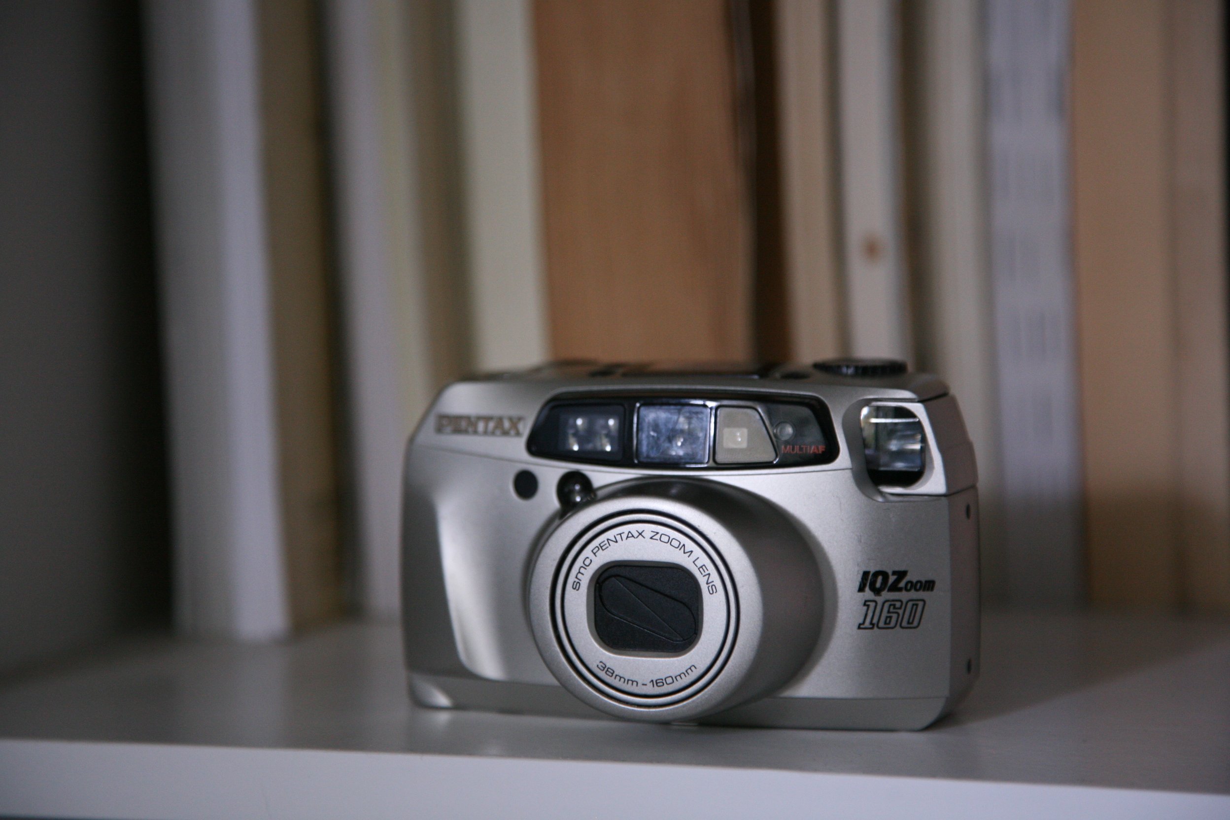 Pentax IQ Zoom 160 QD Date 35mm Camera