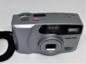 ashani optical company pentax iqzoom 60s 35mm film camera w/35-60mm zoom lens (silver color version)