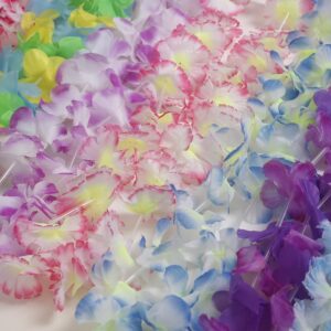 Miyumati 50Pcs Hawaiian Leis for Luau Party Bulk, Luau Leis Lays Necklace Hawaiian Party Supplies for Adults and Kids, Hawaiian Flower Leis for Tropical/Pool/Beach Themed Party