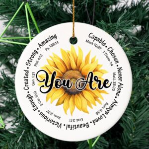 BSQUIELE Christian Christmas Ornaments, Family Religious Gifts for Men Women, Christian Decorations for Home, Religious Decor, Christian Friend Christmas Ornaments Gifts, Ceramic Christmas Ornament