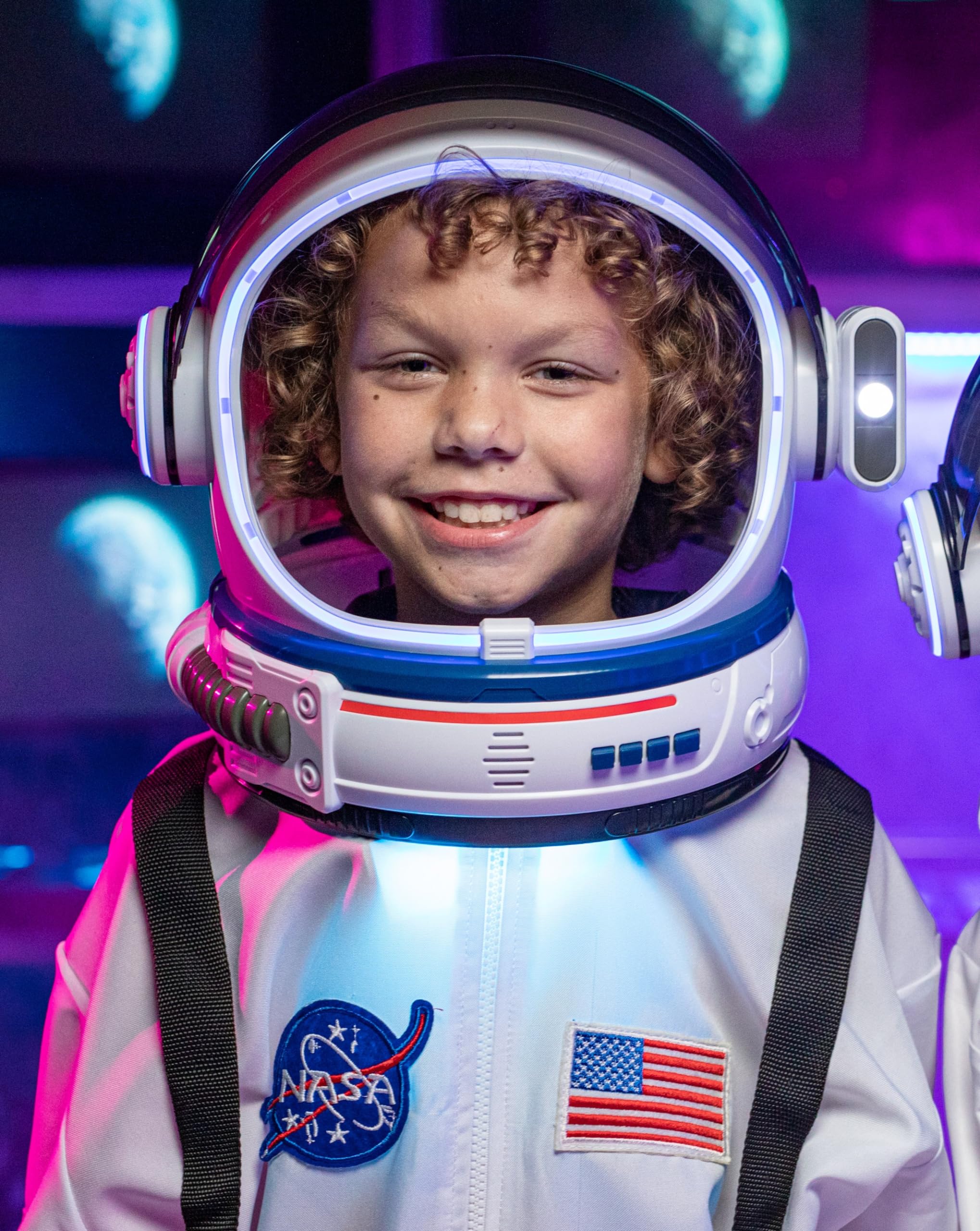 AEROSQUAD Kids Astronaut Costume with Helmet, NASA Space Helmet Suit for Kids & Adults with LED Lights, Movable Visor & Mission Sounds Astronaut Suit Kids, Role Play Halloween Dress for Boys & Girls.