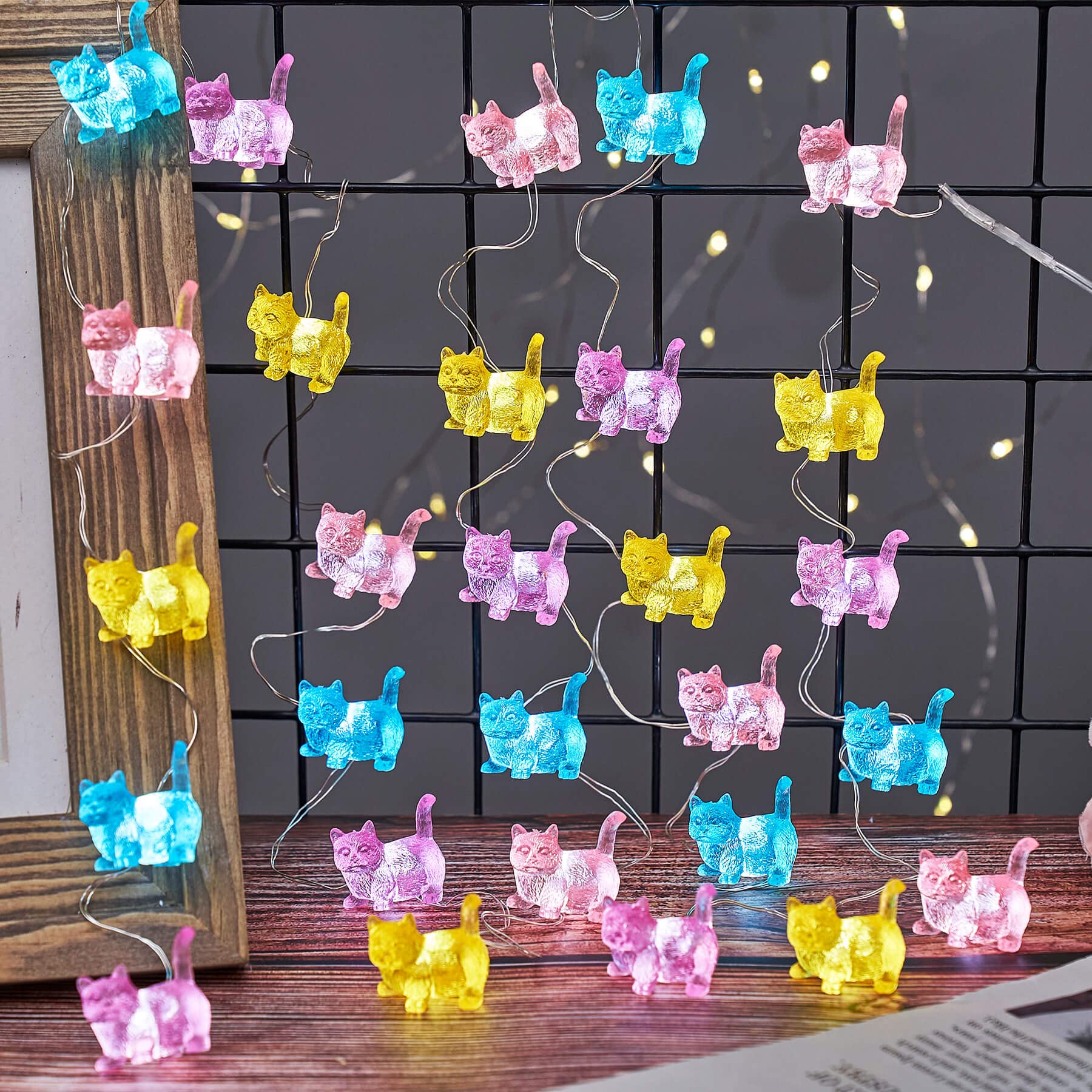 Bartlett Cute Cat Decorative String Lights Indoor Animal Fairy Lights Plug in USB or Battery Operated Unique Festive Kitty Lights 10ft 30LED with Remote for Holiday Birthday Decoration