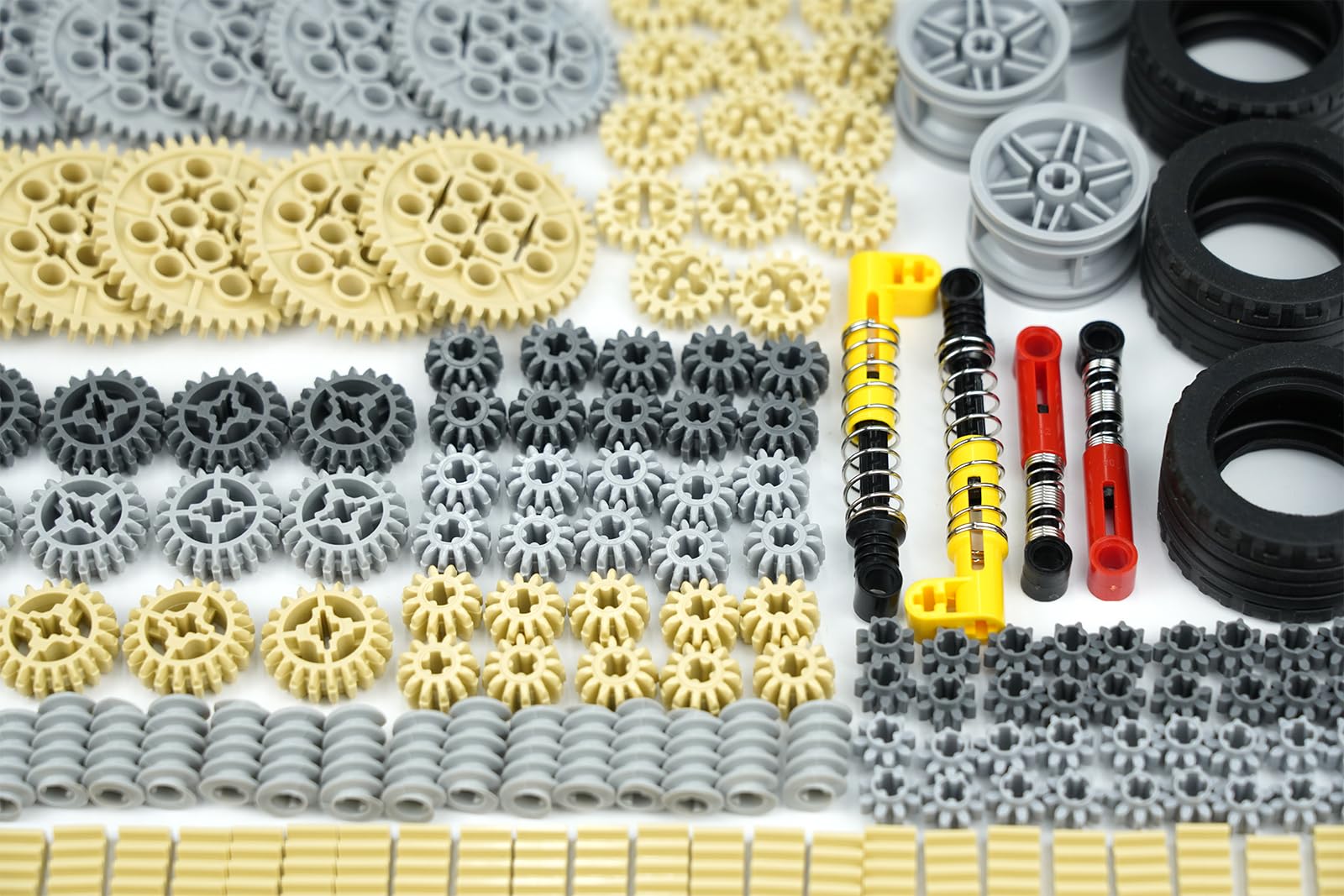 Gears and Wheels Axles Kits Sets, Compatible with Lego-Technic-Parts Pieces, 652pcs Car Bulk Parts Engine Kit Building Blocks Accessories Children Toys