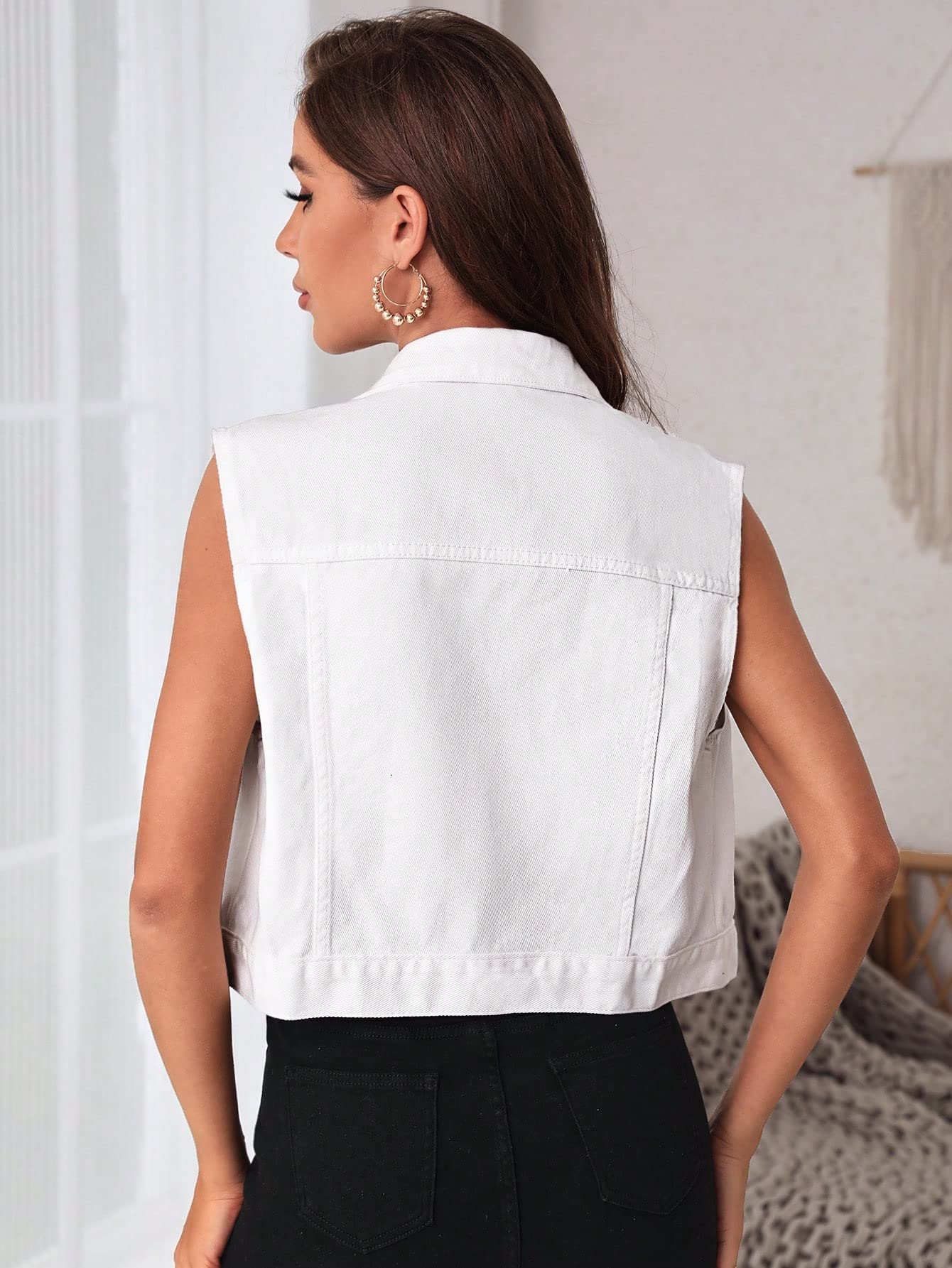 SweatyRocks Women's Sleeveless Button Down Ripped Jean Jacket Flap Pocket Crop Denim Vest Top White S