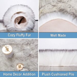 Carvapet Soft Fluffy Rugs Faux Fur Sheepskin Area Rug for Bedroom Floor Mat Carpet for Living Room Nursery 5 x 7 Feet,White with Black Tips