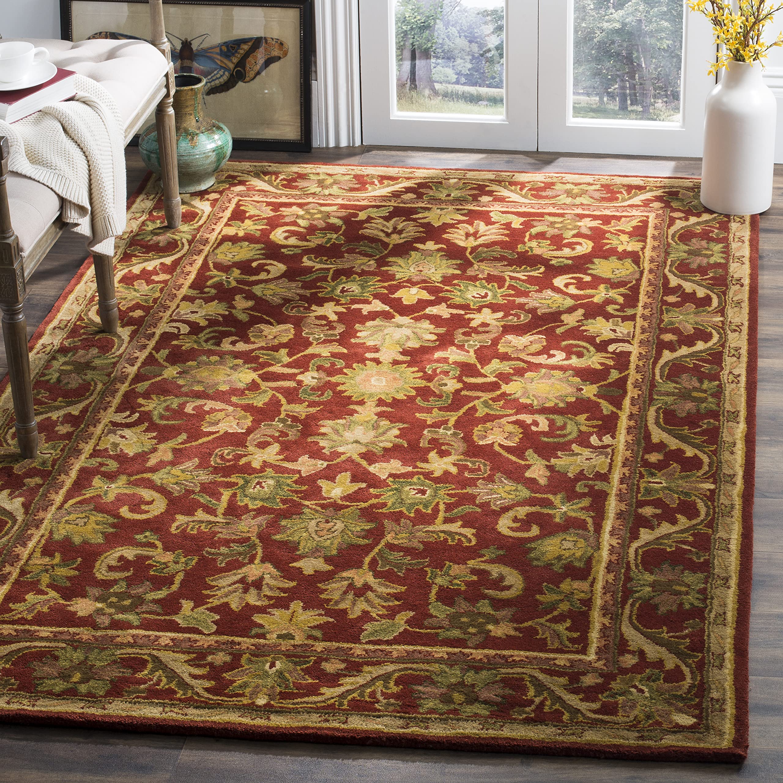 SAFAVIEH Antiquity Collection 5' x 8' Red / Red AT52E Handmade Traditional Oriental Premium Wool Area Rug