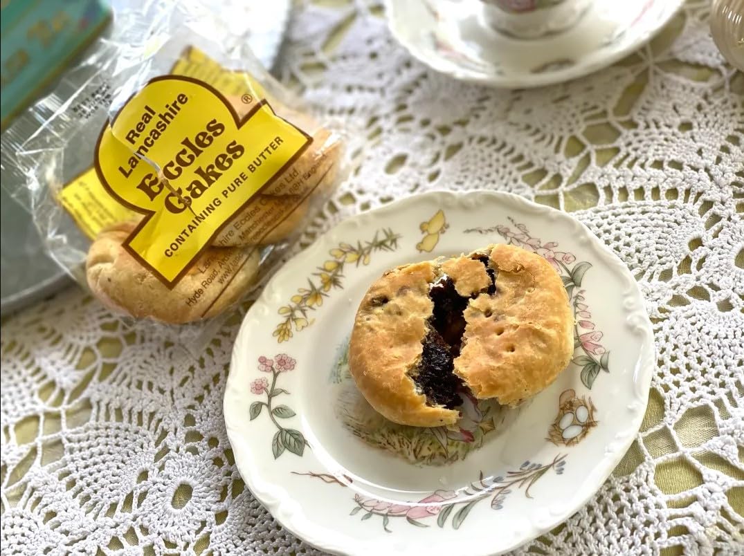 Real Lancashire Eccles Cake | British Snacks Made with Pure Butter & Dried Currants | Traditional & Delicious Fruity Cake for Any Occasion | 5.29 Oz | 4 Cakes (Pack of 1)