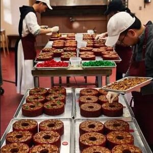 Assumption Abbey Fruit Cake in Traditional Tin, 2 lbs