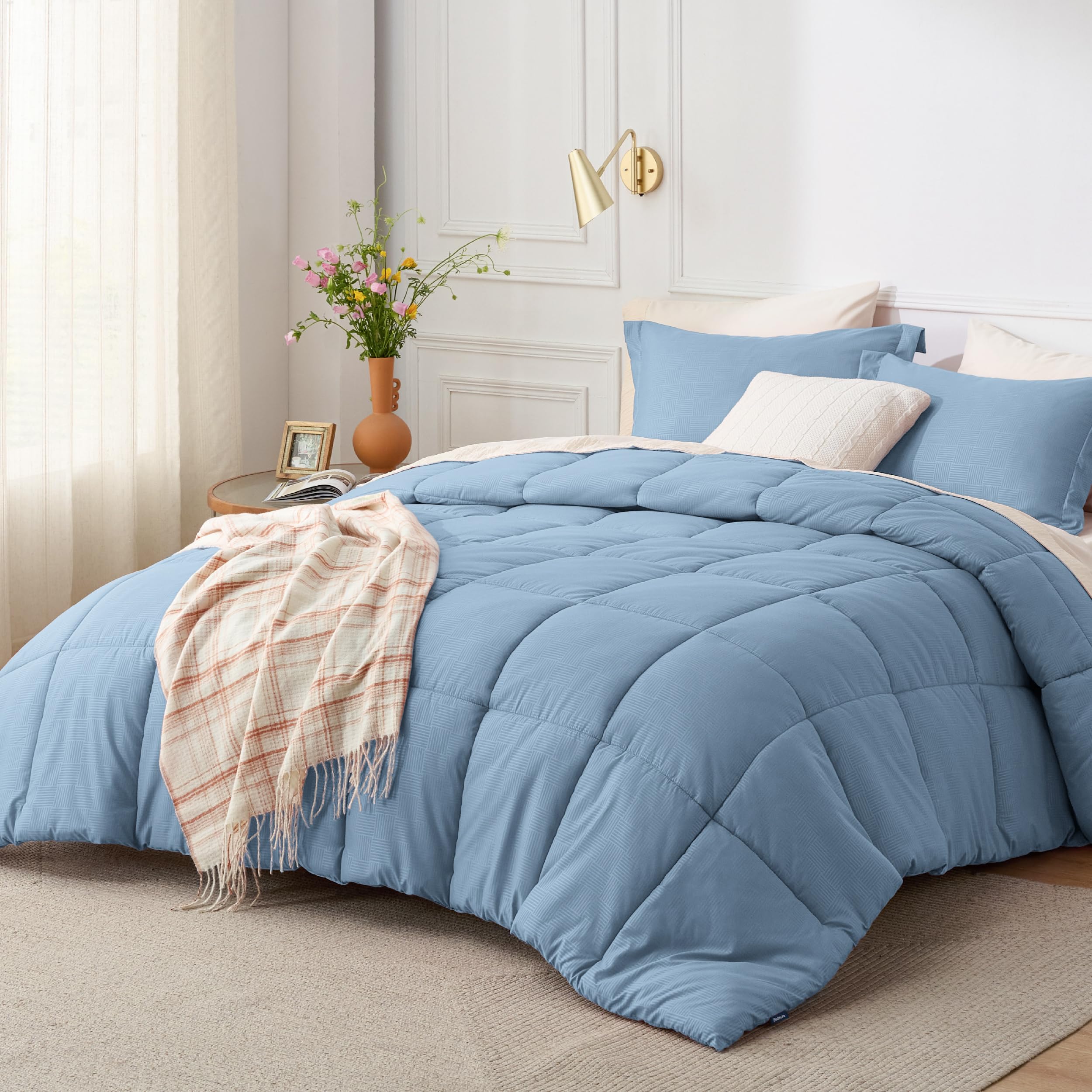 Bedsure Blue Queen Comforter Set - Mineral Blue Basket Weave Pattern Down Alternative Comforter Set Box Stitching Duvet Insert, Lightweight All Season Bedding Set with 2 Pillow Shams