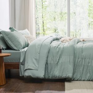 Bedsure Bed in a Bag King - King Size Comforter Set 7 Pieces Striped Seersucker Bedding Set, Soft Lightweight Down Alternative Comforter, King Bed Set (Sage Green Striped, King)