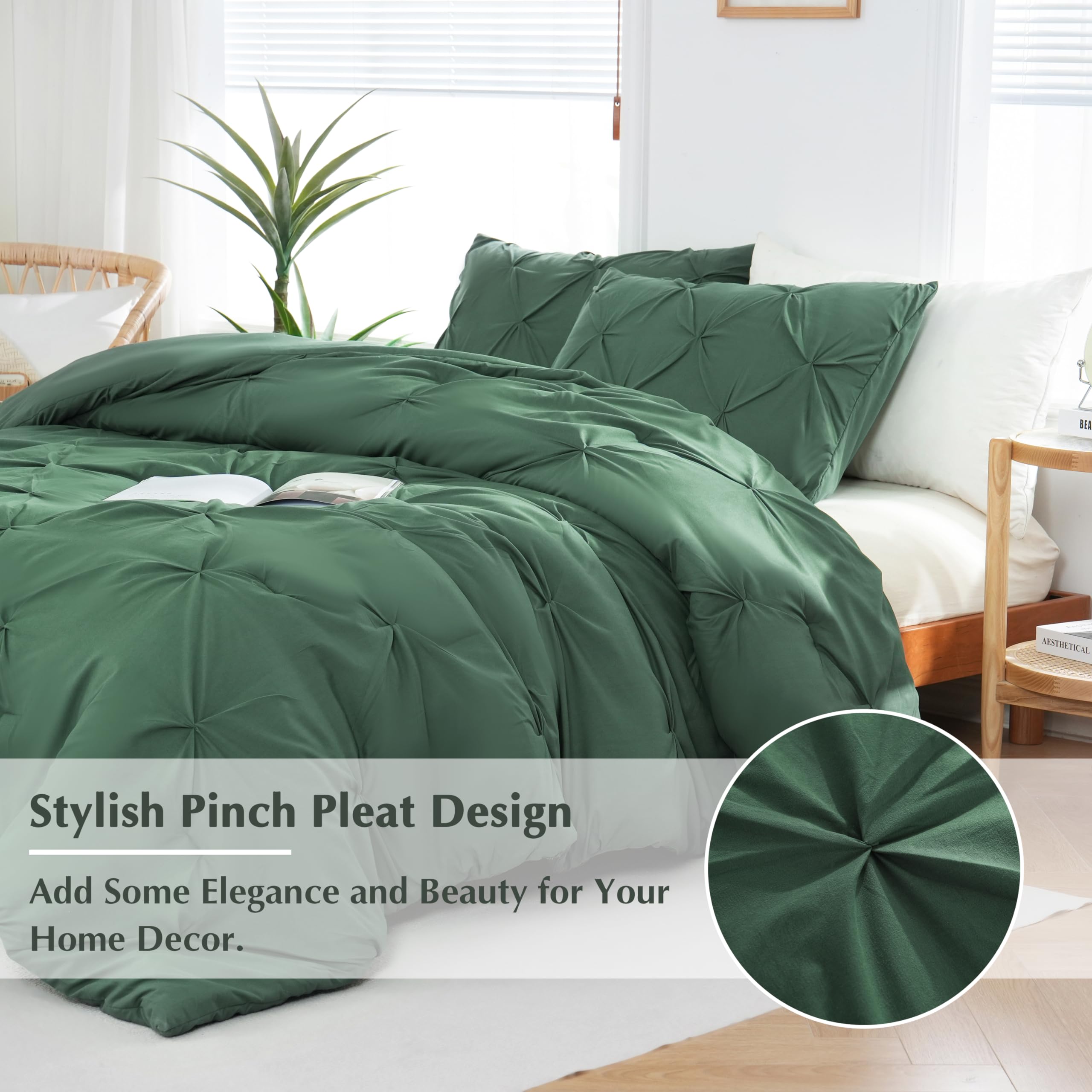 DOWNCOOL Twin Comforter Set Dark Emerald Green - 2 Pieces Cute Pinch Pleated Bed Set, All Season Soft Fluffy Bedding Comforter Sets, Pintuck Twin Bedding Sets with 1 Comforter & 1 Pillowcase