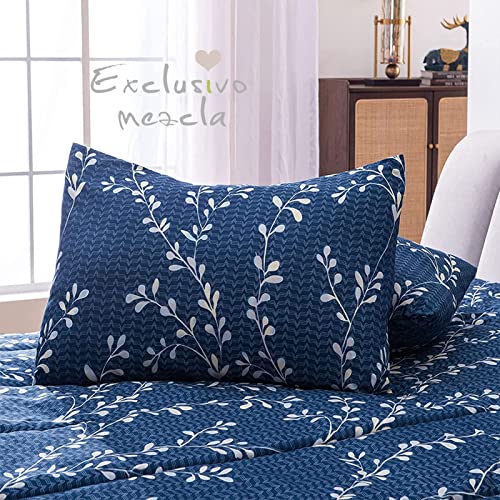 Exclusivo Mezcla 3-Piece Queen Comforter Set, Microfiber Bedding Down Alternative Comforter for All Seasons with 2 Pillow Shams, Floral Pattern, Navy