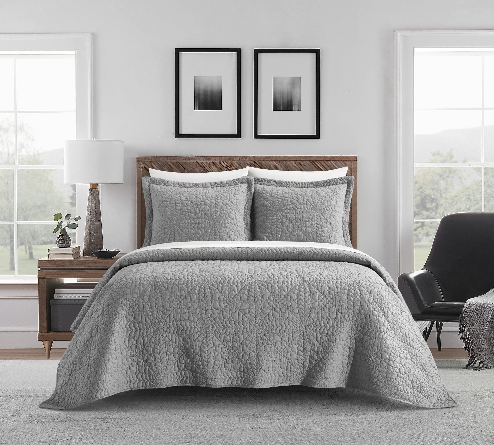 New York & Company Babe 3 Piece Cotton Quilt Set Geometric Floral Pattern Bedding - Pillow Shams Included, Queen, Grey