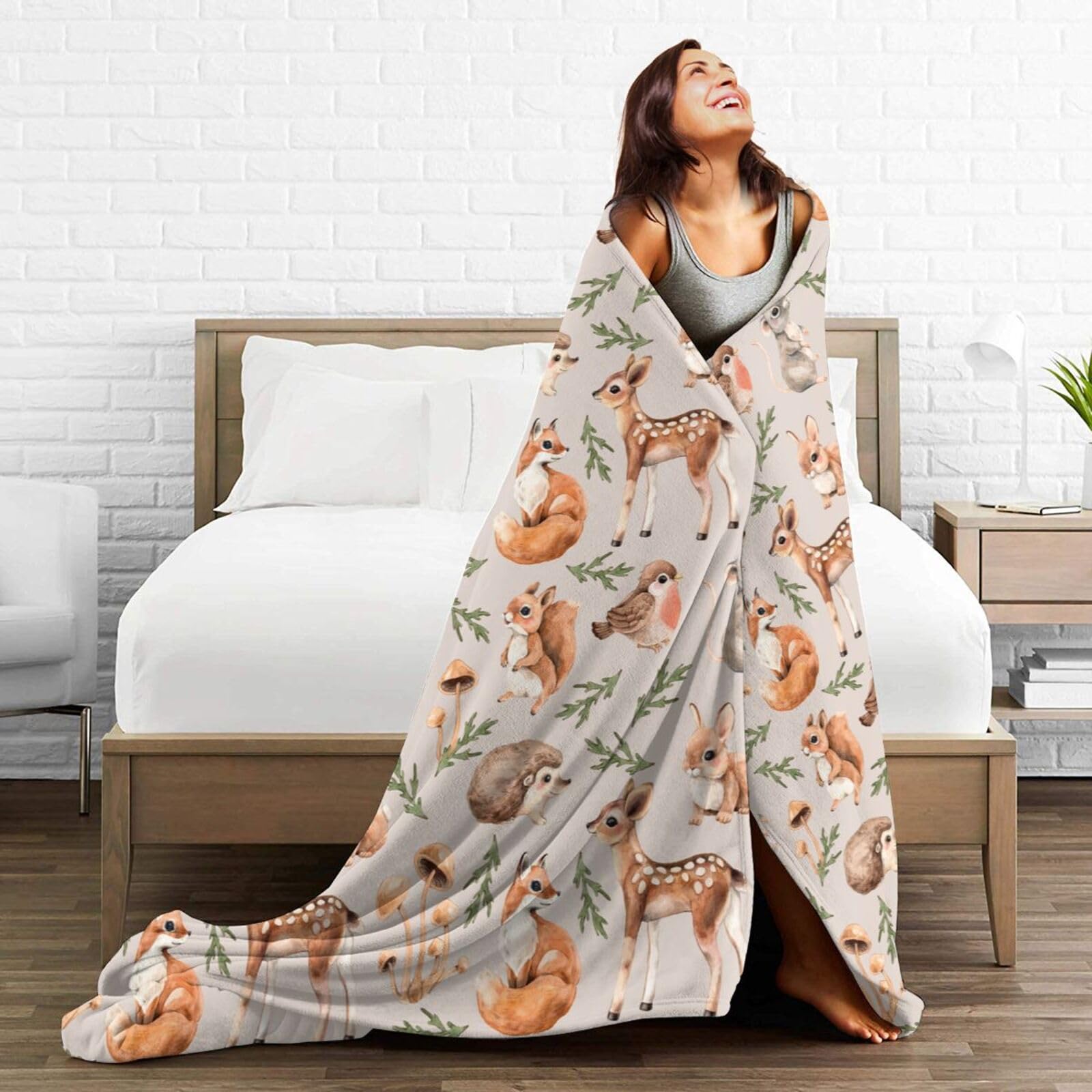 Duduho Cute Forest Animals Bed Blanket Ultra Soft Squirrel Mouse Deer Fox Hare Hedgehog and Birds Throw Blankets All Season Warm Light Weight Cozy Plush Blankets for Home Bedroom Sofa Travel, 40"X50"