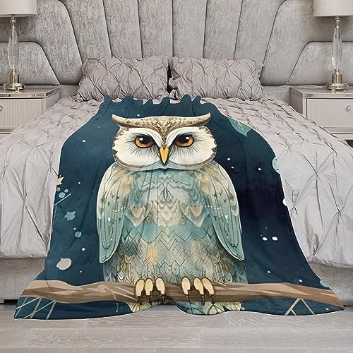 Wild Animal Soft Faux Fur Throw Blanket - Owl Flannel Lap Blanket for Couch Sofa Or Bed, Fantasy Bird Fuzzy Fluffy Plush Blanket, Super Cozy and Comfy for All Seasons 30"x40"