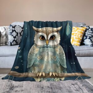 Wild Animal Soft Faux Fur Throw Blanket - Owl Flannel Lap Blanket for Couch Sofa Or Bed, Fantasy Bird Fuzzy Fluffy Plush Blanket, Super Cozy and Comfy for All Seasons 30"x40"