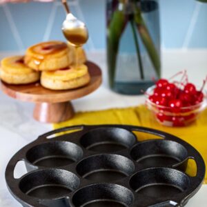 Lodge Seasoned Cast Iron Mini Cake Pan, 7 Impressions