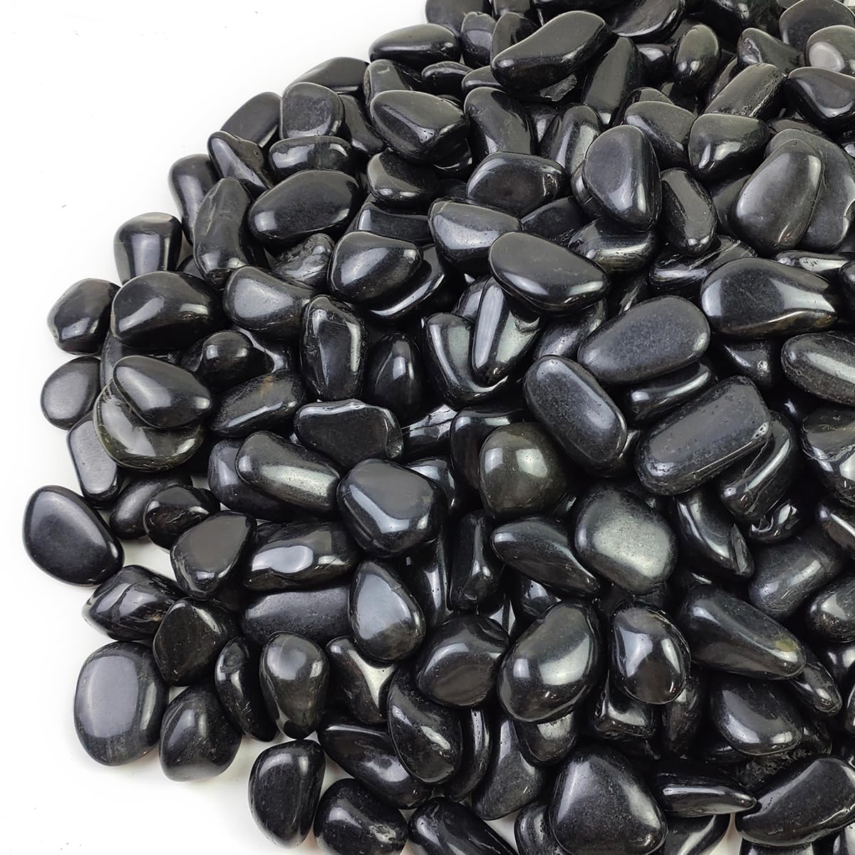 YISZM 2lbs Natural Decorative Black Pebbles, 3/4-1 1/4 Inch High Polished River Rock Stones for Plants Vase Fish Tank Aquariums Landscaping Garden Outdoor and Indoor DIY