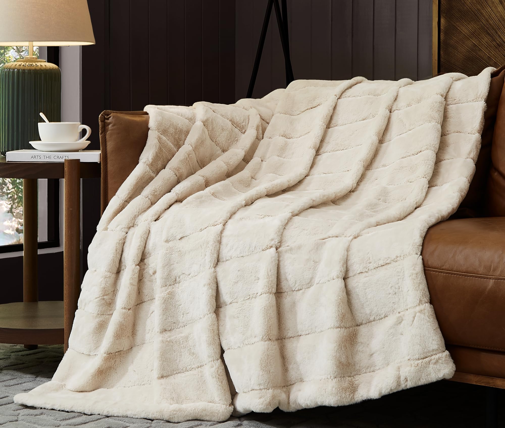 Geniospin Ultra Soft Throw Blanket for Couch, Bed, Sofa - 450 GSM Faux Fur Reversible Blankets with Strip, Fluffy Plush Fuzzy Throws, Warm, Luxury and Cozy Blanket (Ivory, 50x60 inches)