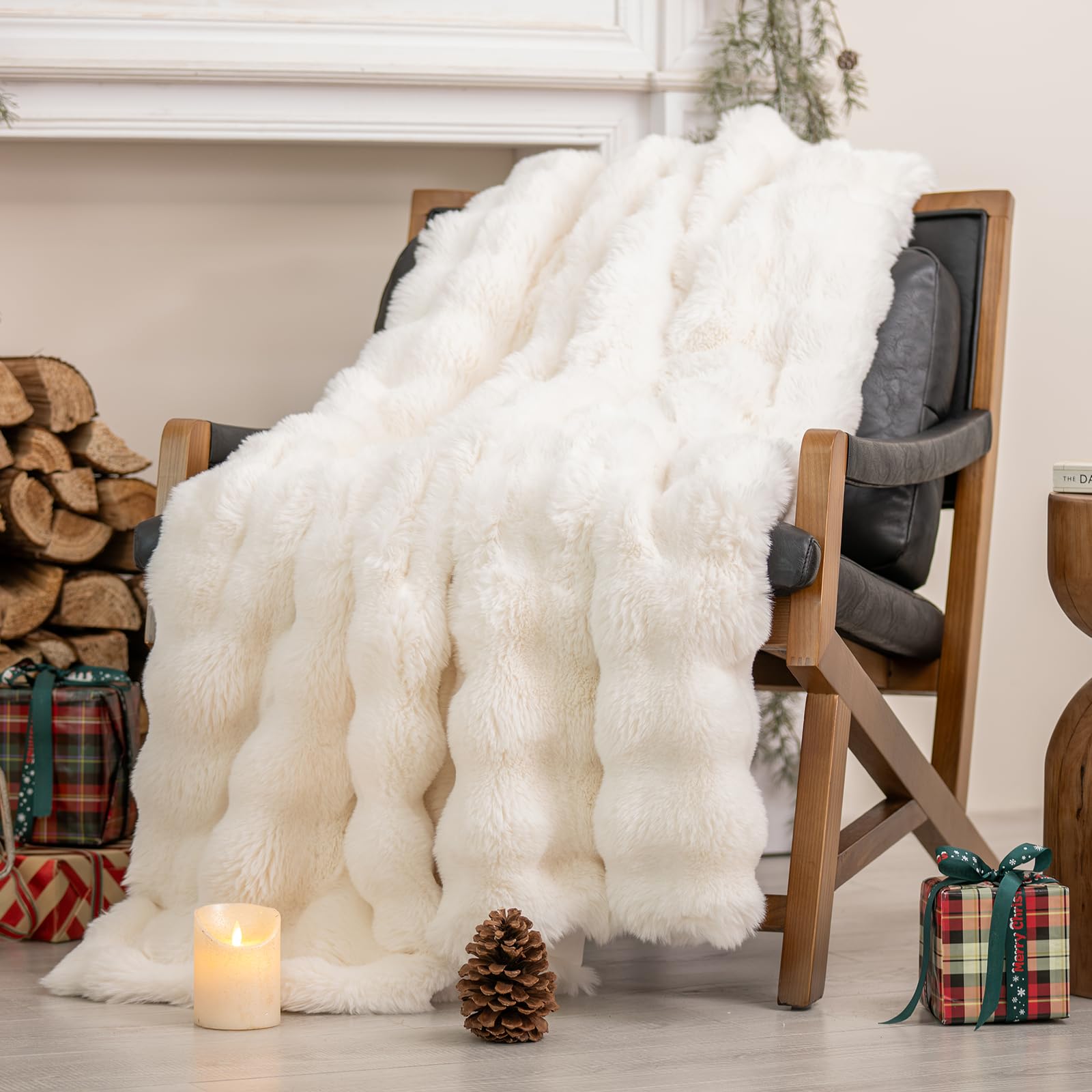 EVERGRACE Ultra Soft Luxury Fluffy Ridgeline Faux Rabbit Fur Throw Blanket, Thick Warm Fuzzy Blankets for Winter, Cozy Plush Reversible Blanket for Couch, Bed, Sofa, Ivory White, 50x60 Inches, 870 GSM