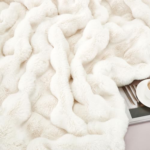 DREAMNINE Decorative Soft Thick Fuzzy Faux Rabbit Fur Throw Blanket for Couch Sofa, Reversible Plush Warm Fleece Fluffy Blanket for Winter, Luxury Cute Cozy Furry Blanket for Bed,50" x 60",Cream White