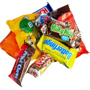 Chocolate Candy Variety Pack - 3.5 Pounds - Chocolate Candy Individually Wrapped for Parade Throws - Fun Size Chocolate Assortment - Pinata Chocolate Candy Mix