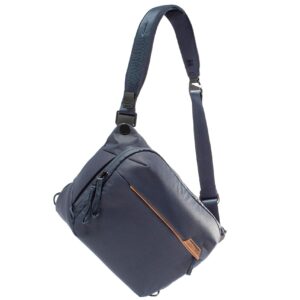 Peak Design Everyday Sling 6L Midnight Sling or ShoulderCarry (BEDS-6-MN-2)