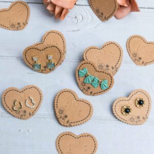 Zontween 200Pack Heart Shape Earring Display Cards Earring Display Cards Sets Earring Packing Holder Cards Jewelry Packing For Earring Jewelry Packing