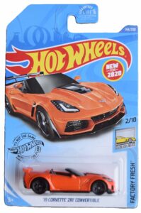 diecast hot wheels '19 corvette zr1 convertible (orange), 2020 factory fresh 2/10