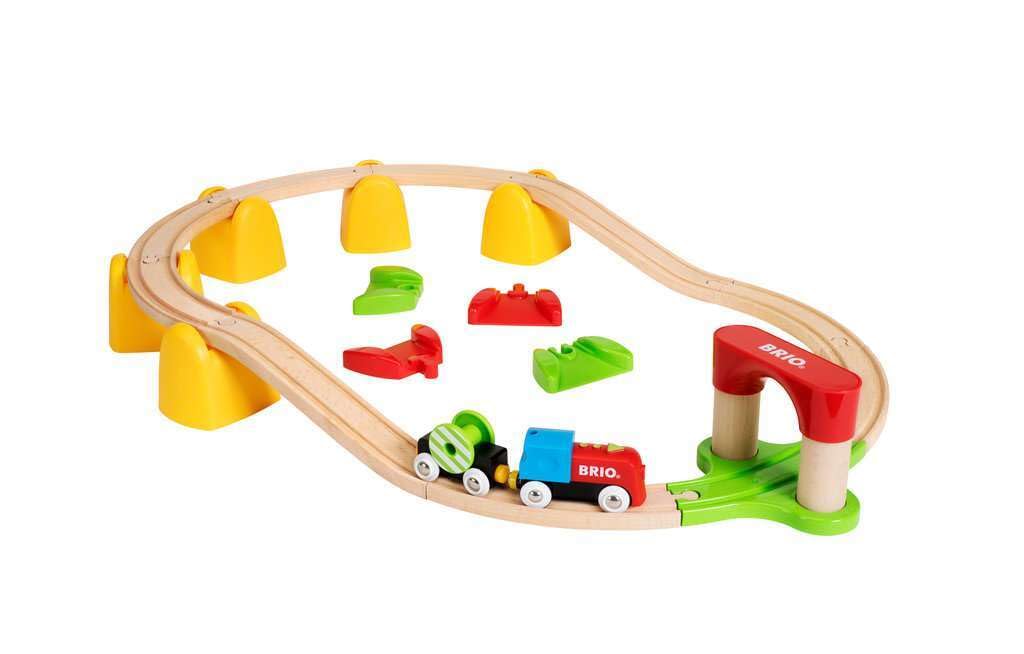 BRIO World 33710 - My First Railway Battery Operated Train Set | 25 Piece Wood Train Set for Toddlers | Inclusive of Accessories and Wooden Tracks | Certified by Forest Stewardship Council