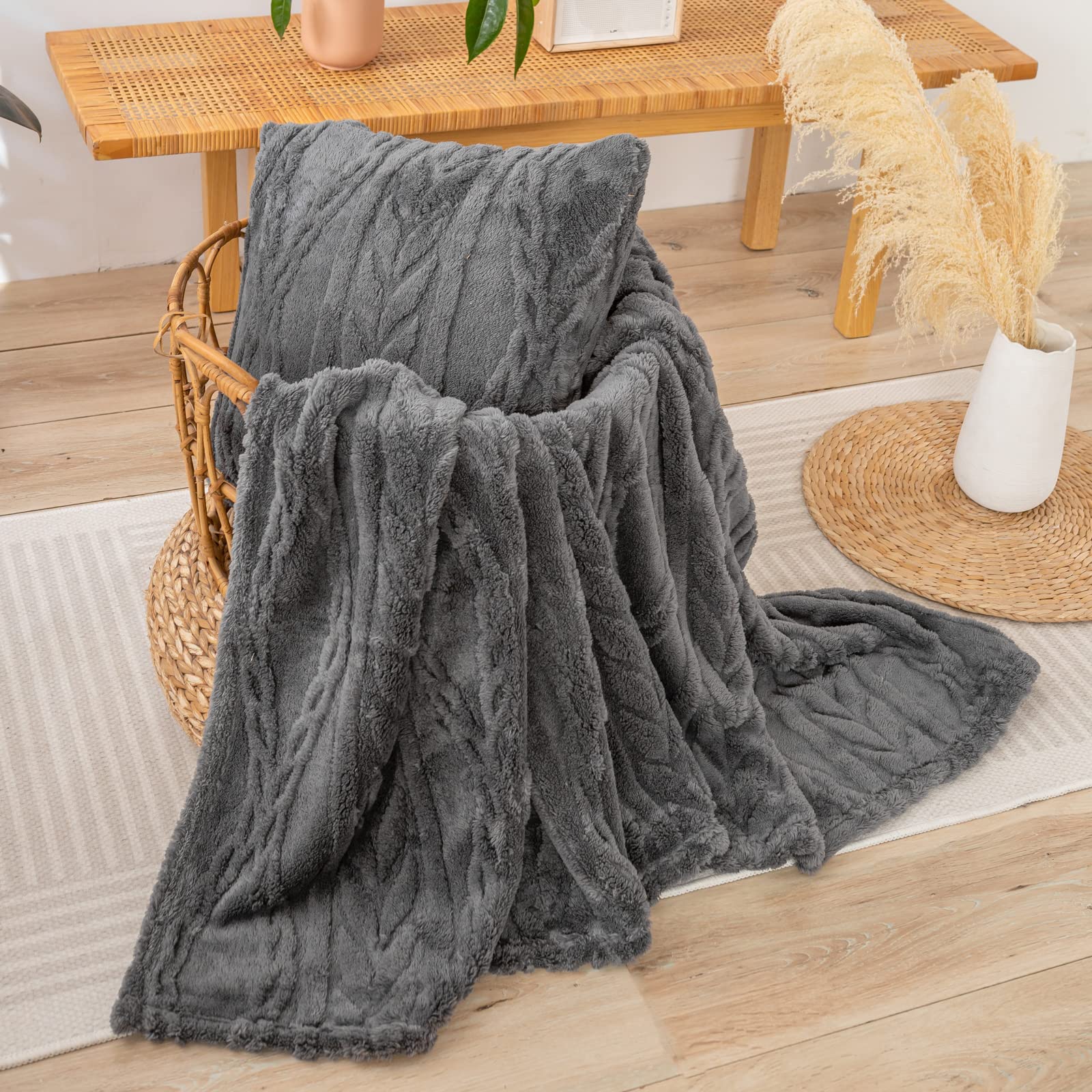 YUSOKI Sherpa Throw Blanket-3D Stylish Design Super Soft Fuzzy Cozy Warm Blanket Thick Plush Fluffy Furry Blankets for Teen Girls Women Couch Bed Sofa Chair Men Boys Gift(Grey,50"x65")