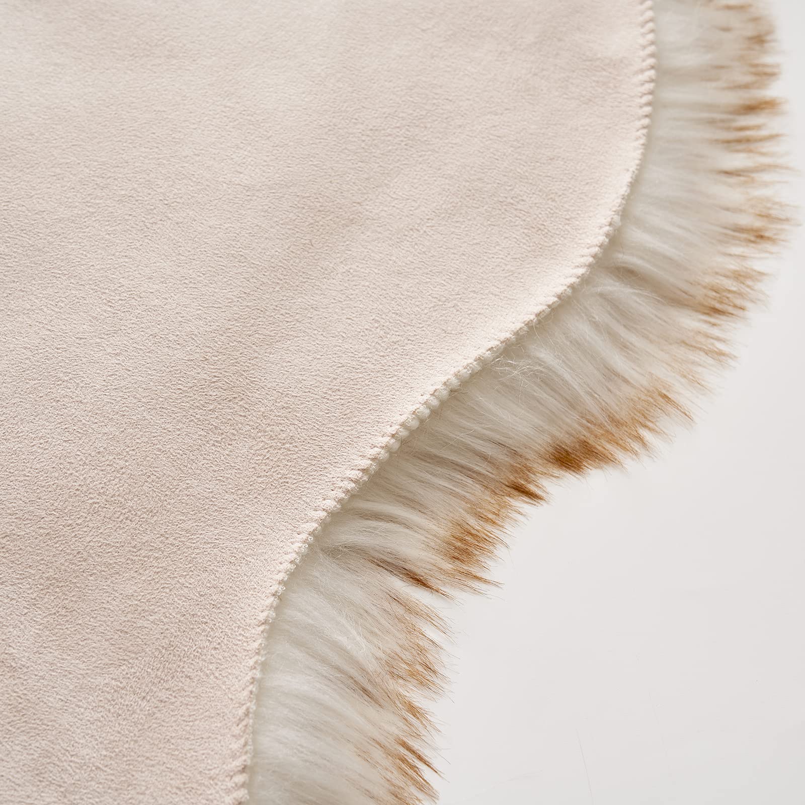 MIULEE Faux Fur Sheepskin Rug, Luxury Fluffy Area Rugs - Super Soft Decorative Shag Carpet for Bedroom, Living Room, and Nursery - 2x3 Feet, Frosted Tips Brown