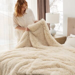 Bedsure Soft Fuzzy Faux Fur Blankets Queen Size Khaki – Cozy, Fluffy, Plush Sherpa Fleece Blanket, Furry, Shaggy Blanket for Couch, Bed, Sofa, Thick Warm Blankets for Women, 90x90 Inches, 640 GSM