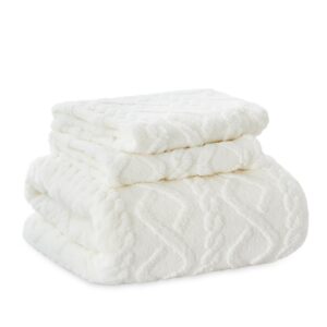 Bedsure Fluffy Comforter Cover Set - Faux Fur Duvet Cover King Size, White Plush Quilt Cover, 3 Pieces,1 Duvet Cover (104"x90") with Zipper Closure and 2 Pillow Shams, Comforter Not Included