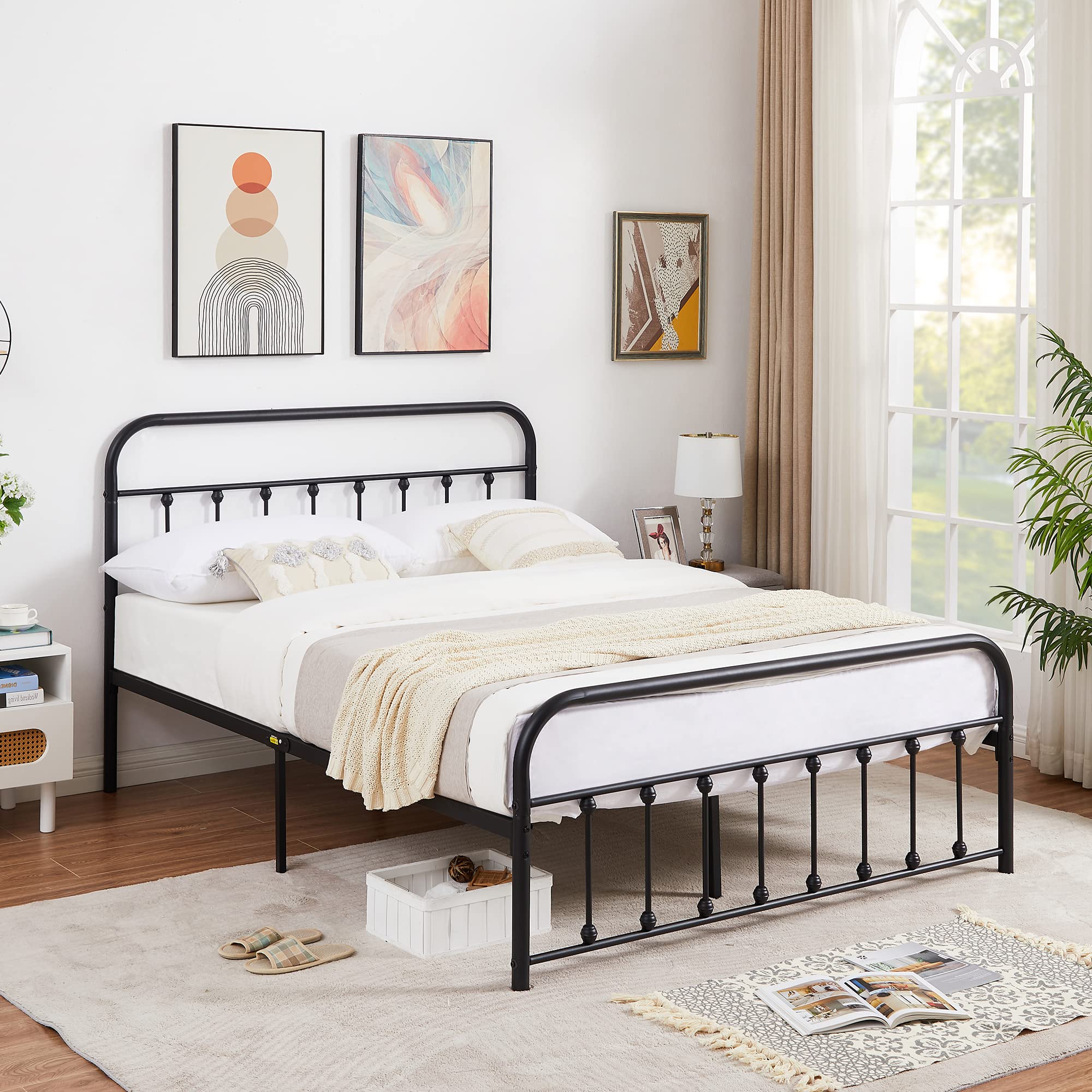 VECELO Metal Platform Bed Frame, Mattress Foundation with Headboard & Footboard,No Box Spring Needed,Queen Size