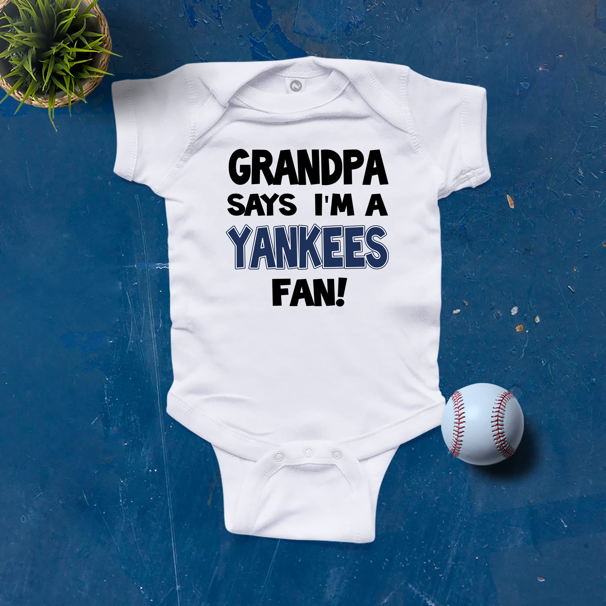 NanyCrafts Baby's Grandpa says I'm a Yankees Fan Bodysuit 18 Months Navy