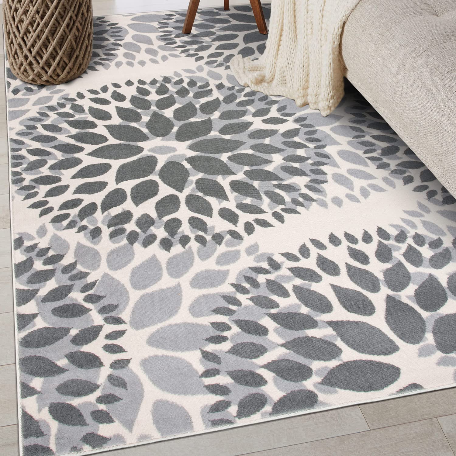 Rugshop Modern Floral Circles Design for Living Room,Bedroom,Home office,Kitchen Non Shedding Area Rug 6' 6" x 9' Gray