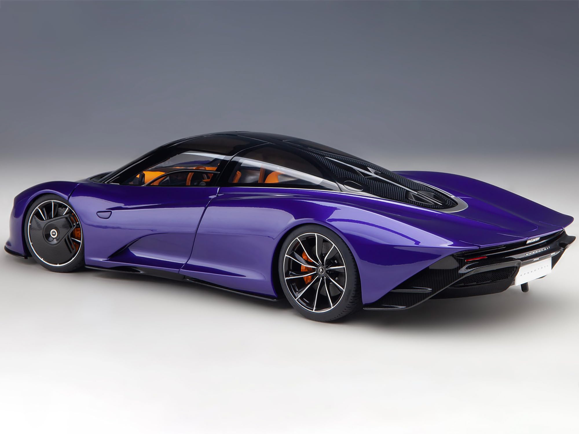 McLaren Speedtail Lantana Purple Metallic with Black Top and Yellow Interior and Suitcase Accessories 1/18 Model Car by Autoart 76089