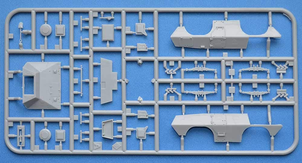 ACE 72438-1/72 - V-100 (XM-706 E2) USAF Armored Patrol Car Armor kit