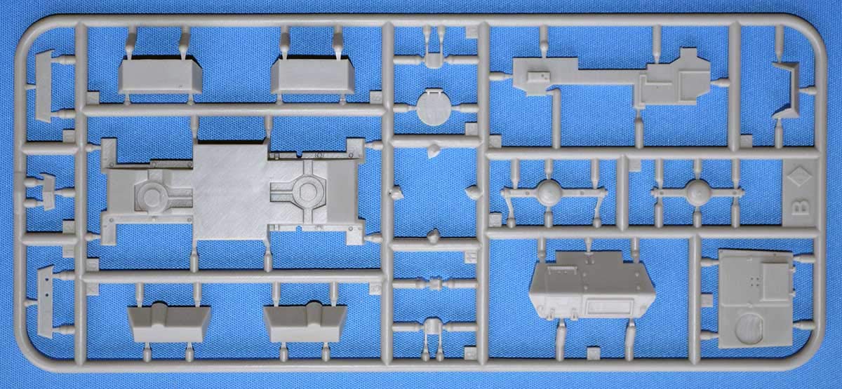 ACE 72438-1/72 - V-100 (XM-706 E2) USAF Armored Patrol Car Armor kit