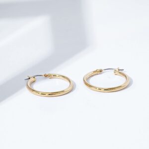 Amazon Essentials 14K Gold Plated Full Round Hoop Earrings 30mm, Yellow Gold